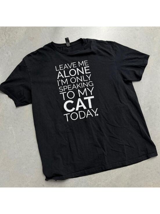 Gildan Other - 2000s Im Speaking To My Cat Spellout Graphic Tee Extra Large